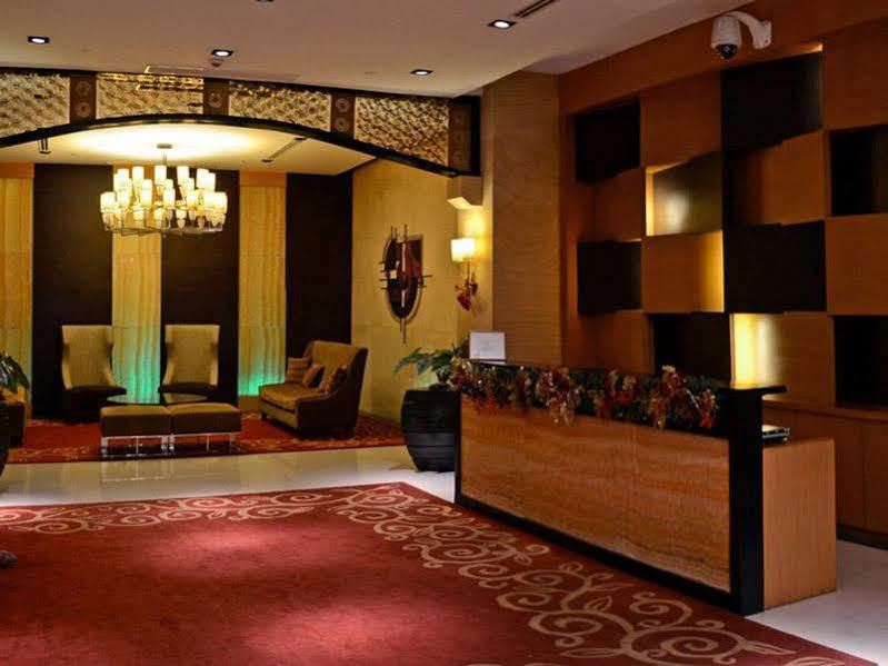 Luxury Condo At Forbeswood Parklane The Fort Bgc Μακάτι Εξωτερικό φωτογραφία